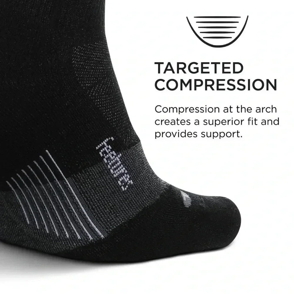 Feetures Elite Light Cushion Tab.  Size: Medium - NWOT